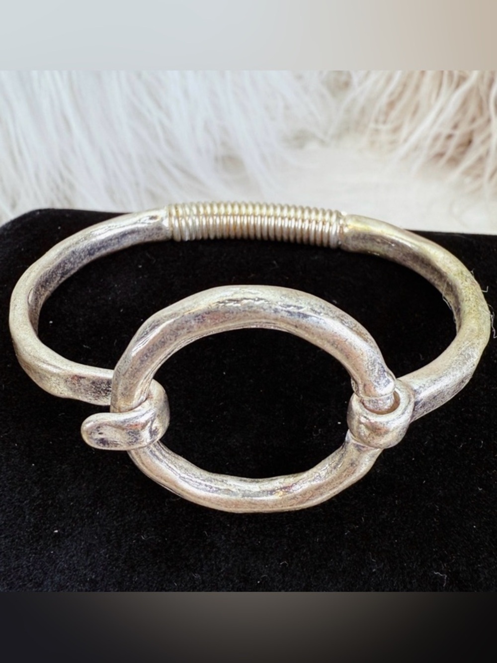 Vintage Silvertone Circular modernist Bangle Bracelet